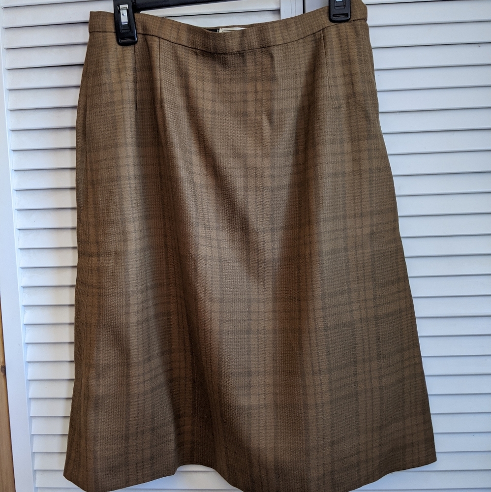 Vintage ASTON Pure Wool Skirt.                  1